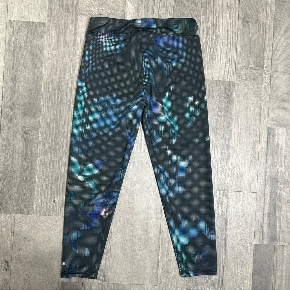 Adidas & Old Navy Girls Floral and Abstract Patterned Athletic Leggings 5 - Picture 5 of 8